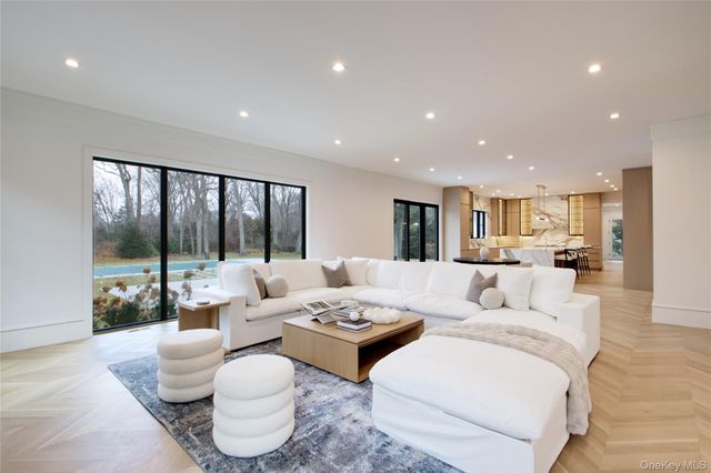 63 Fruitledge Road, Brookville, NY 11545