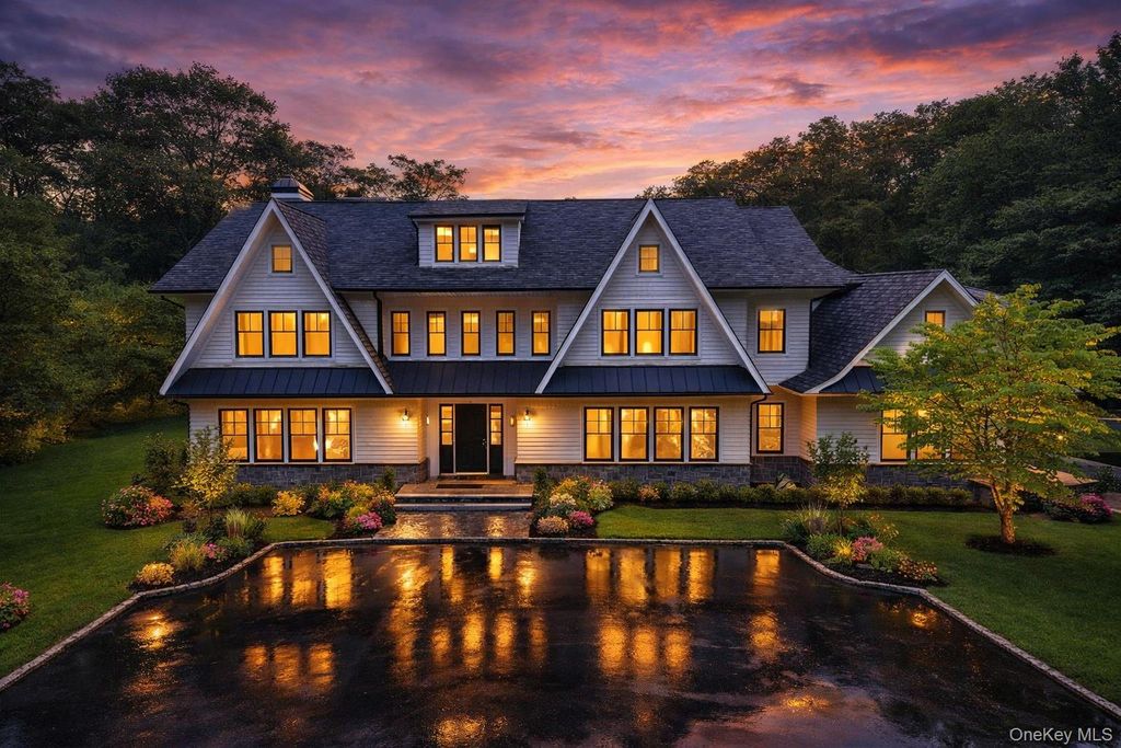 63 Fruitledge Road, Brookville, NY 11545