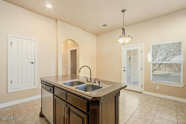 11605 SAINT THOMAS Way, El Paso, TX 79936