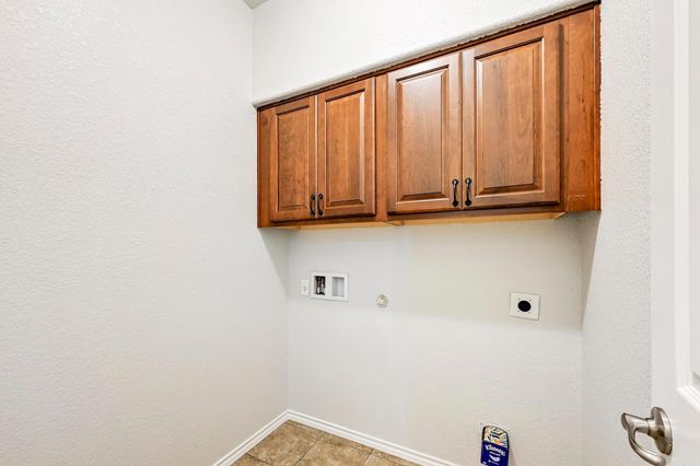 1921 Sand Creek RD, Cedar Park, TX 78613