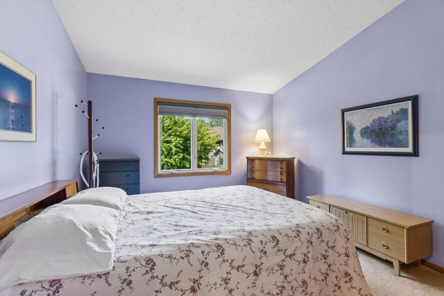 1420 Knoll Drive, Shoreview, MN 55126
