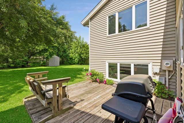 1420 Knoll Drive, Shoreview, MN 55126