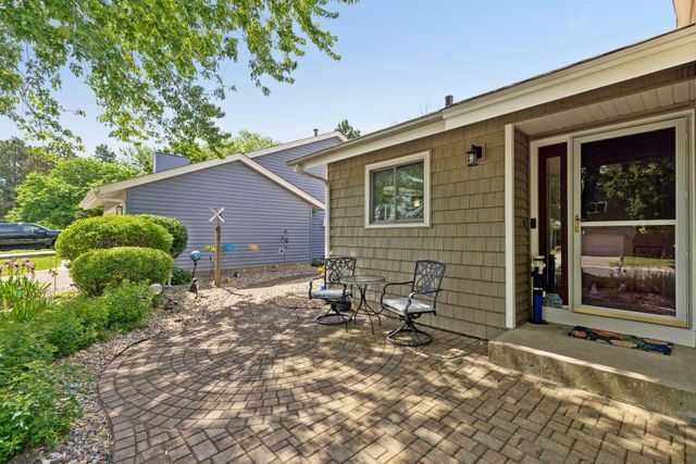 1420 Knoll Drive, Shoreview, MN 55126