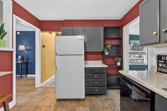 4717 Reinhardt Drive, Roeland Park, KS 66205
