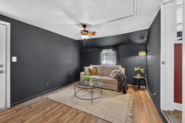 4717 Reinhardt Drive, Roeland Park, KS 66205