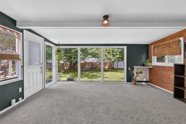 4717 Reinhardt Drive, Roeland Park, KS 66205