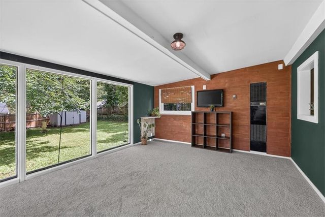 4717 Reinhardt Drive, Roeland Park, KS 66205