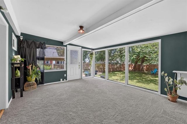 4717 Reinhardt Drive, Roeland Park, KS 66205