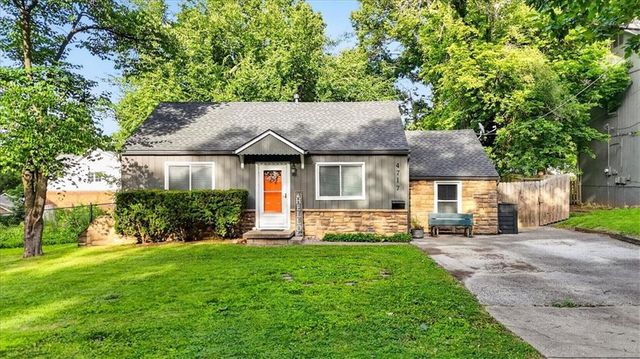 4717 Reinhardt Drive, Roeland Park, KS 66205
