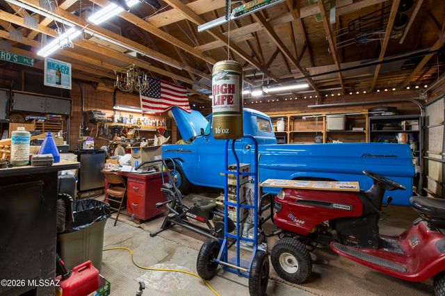 2012 N Horseshoe Trail, Tucson, AZ 85745