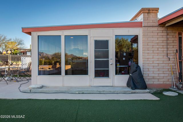 2012 N Horseshoe Trail, Tucson, AZ 85745