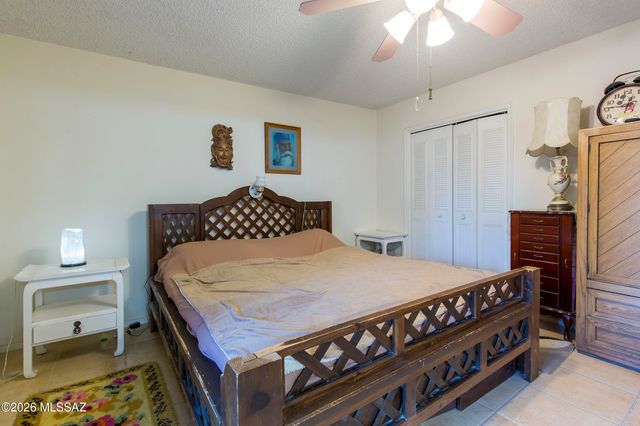 2012 N Horseshoe Trail, Tucson, AZ 85745