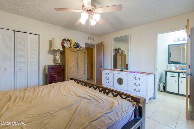 2012 N Horseshoe Trail, Tucson, AZ 85745