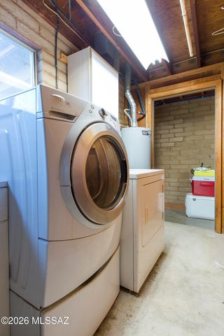 2012 N Horseshoe Trail, Tucson, AZ 85745