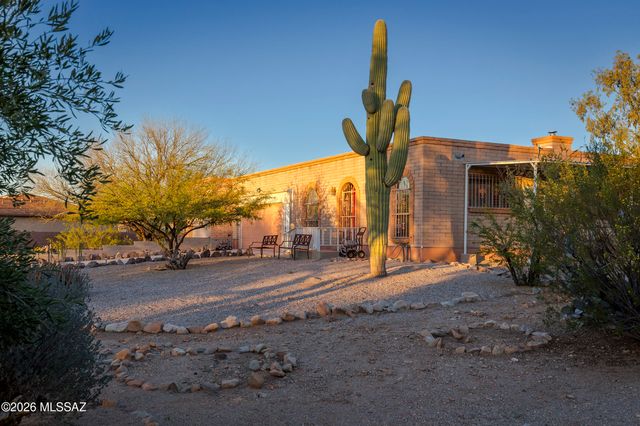 2012 N Horseshoe Trail, Tucson, AZ 85745