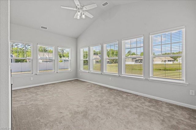 2031 Herons Pointe LN, Suffolk, VA 23434