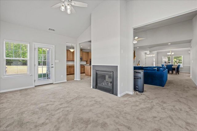 2031 Herons Pointe LN, Suffolk, VA 23434