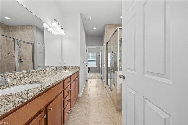 2031 Herons Pointe LN, Suffolk, VA 23434