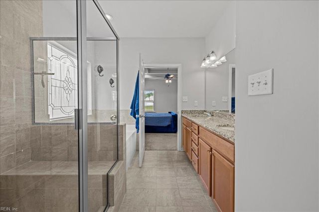 2031 Herons Pointe LN, Suffolk, VA 23434