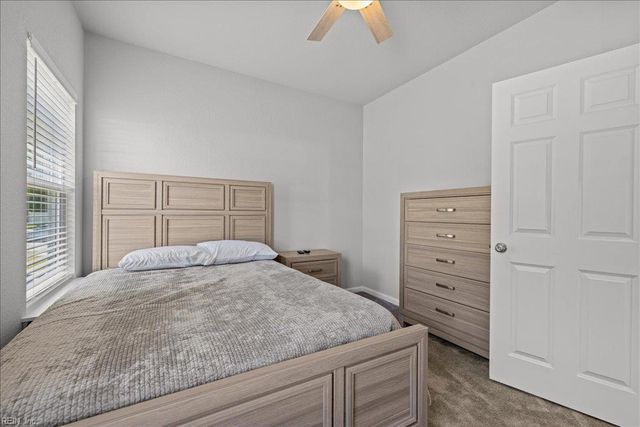 2031 Herons Pointe LN, Suffolk, VA 23434