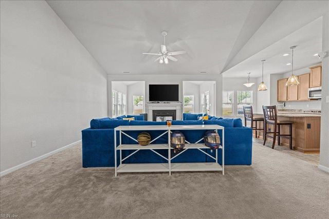 2031 Herons Pointe LN, Suffolk, VA 23434