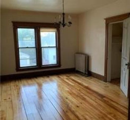 702 N 6th Street, Mankato, MN 56001