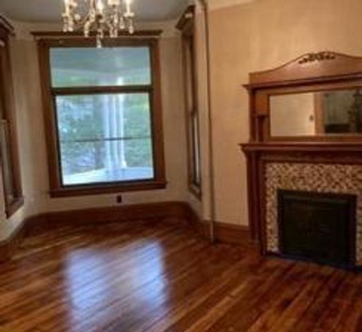 702 N 6th Street, Mankato, MN 56001