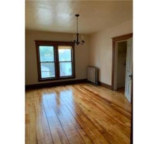 702 N 6th Street, Mankato, MN 56001