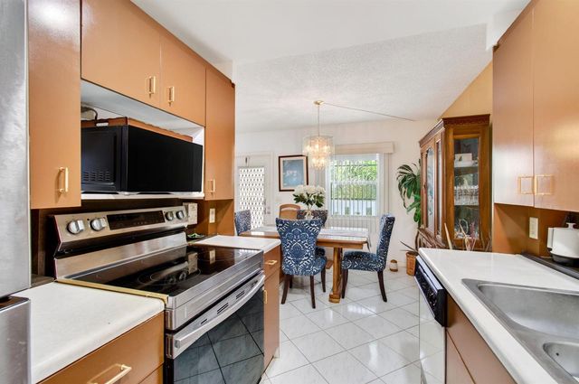 3014 Exeter A, Boca Raton, FL 33434