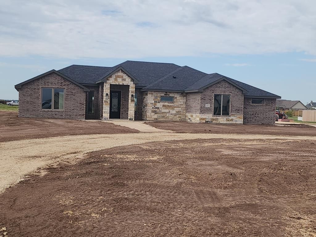 Image 1 of property listing at 8407 Lance Rd, San Angelo, TX 76905