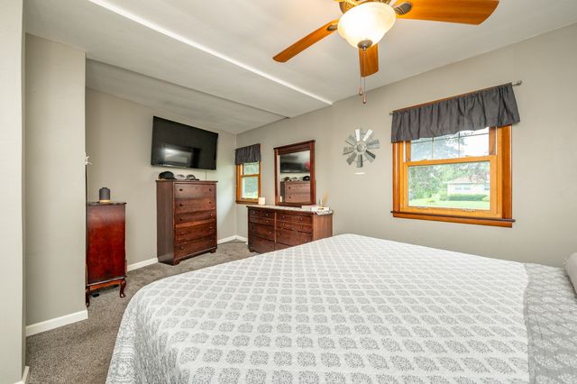 301 5th Street Place SE, Altoona, IA 50009