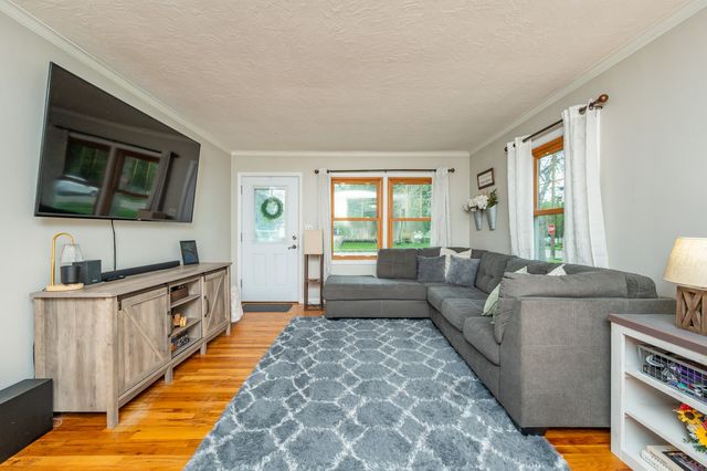 301 5th Street Place SE, Altoona, IA 50009