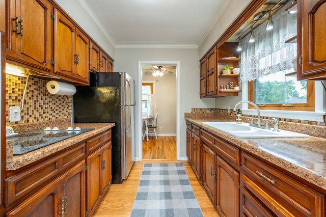 301 5th Street Place SE, Altoona, IA 50009