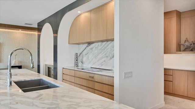 259 ROBIN DRIVE, Sarasota, FL 34236