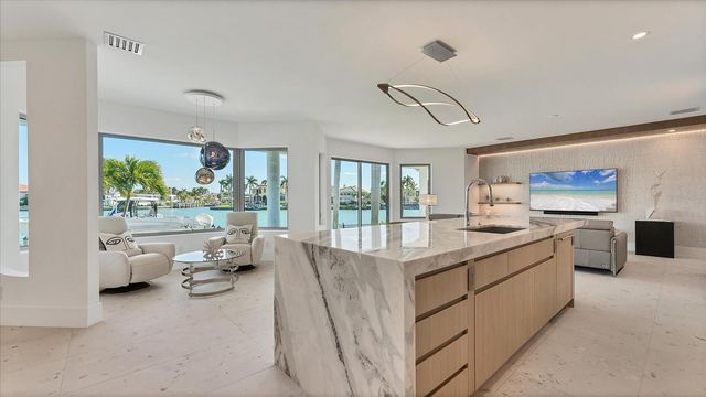 259 ROBIN DRIVE, Sarasota, FL 34236