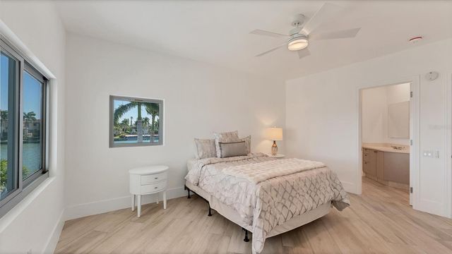 259 ROBIN DRIVE, Sarasota, FL 34236