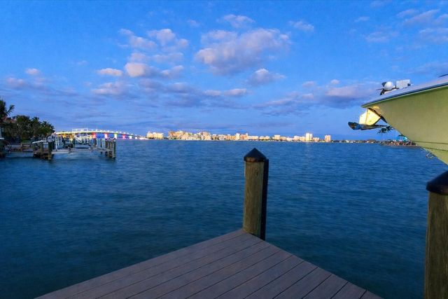 259 ROBIN DRIVE, Sarasota, FL 34236