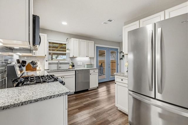 2550 Brandywine Drive, Farmers Branch, TX 75234