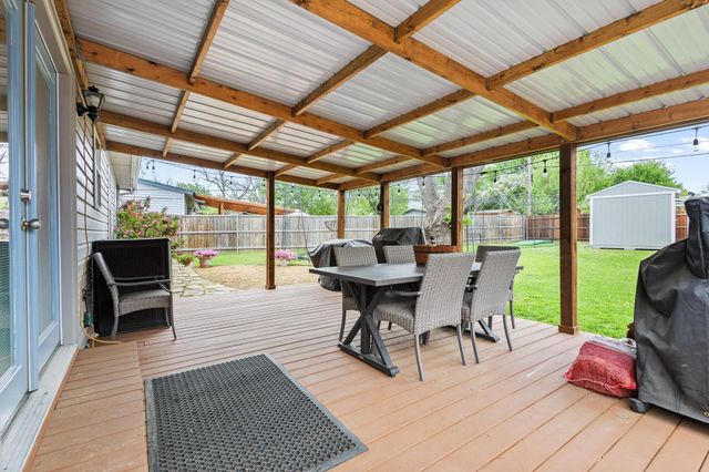 2550 Brandywine Drive, Farmers Branch, TX 75234