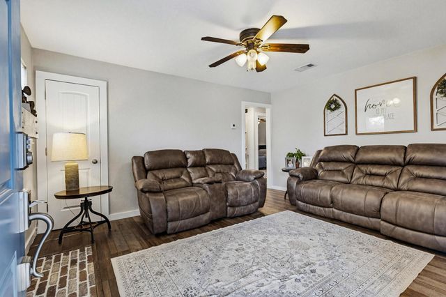 2550 Brandywine Drive, Farmers Branch, TX 75234