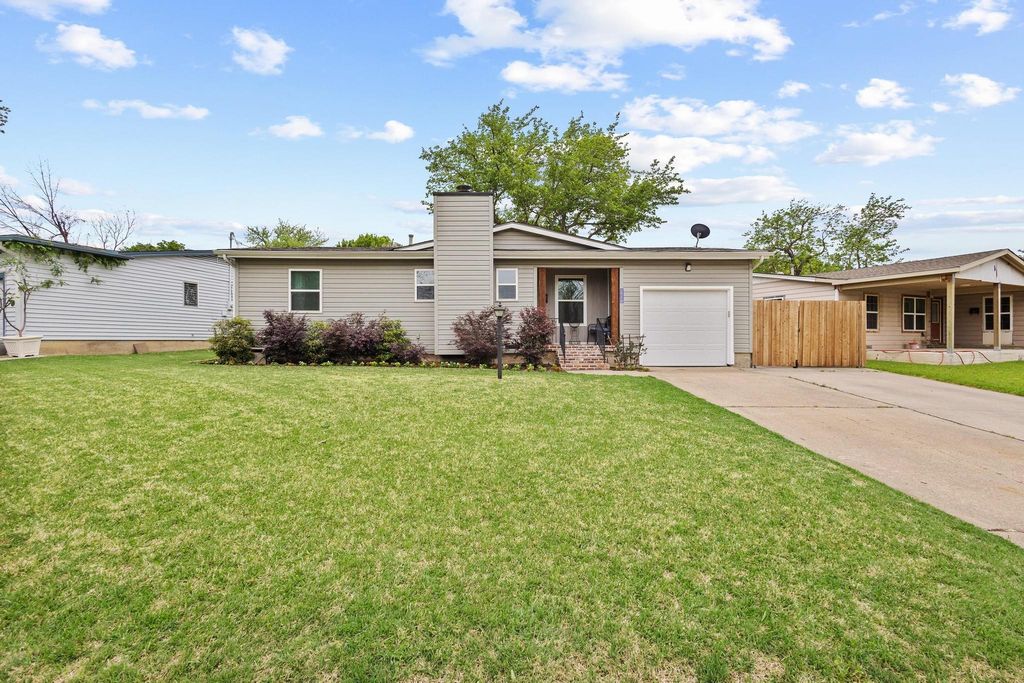 2550 Brandywine Drive, Farmers Branch, TX 75234