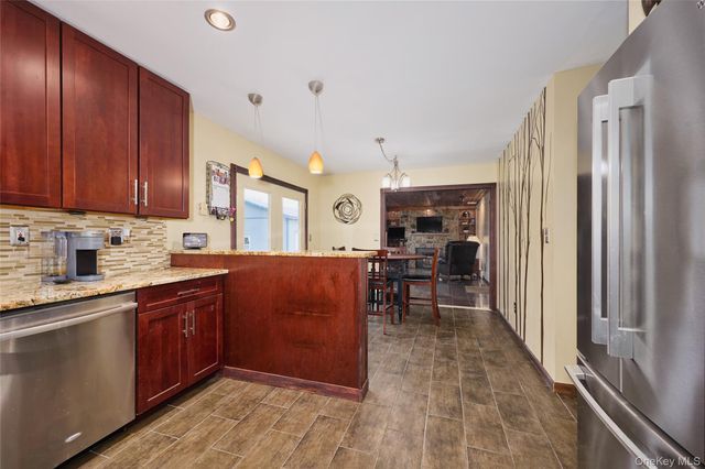 180 Ridge Drive, Middletown, NY 10940