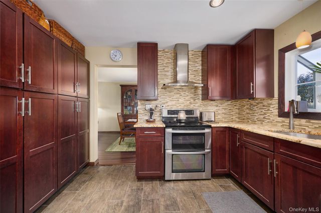 180 Ridge Drive, Middletown, NY 10940