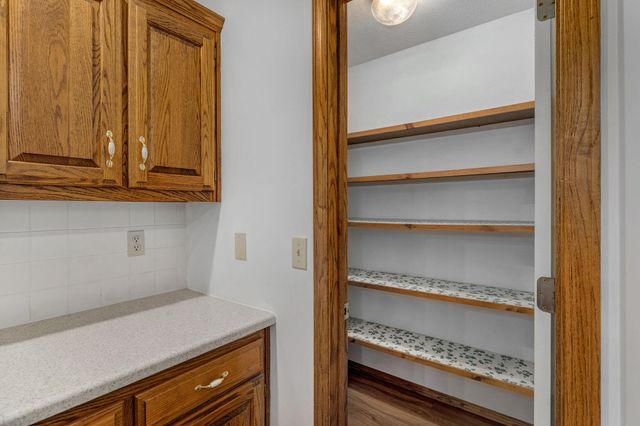 3559 S Swan Avenue, Springfield, MO 65807