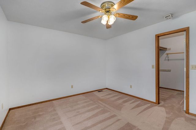 3559 S Swan Avenue, Springfield, MO 65807