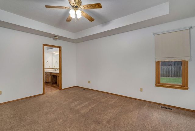 3559 S Swan Avenue, Springfield, MO 65807