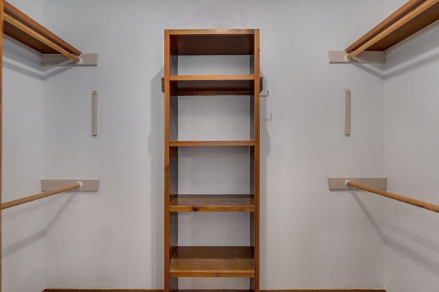 3559 S Swan Avenue, Springfield, MO 65807