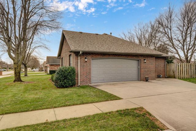 3559 S Swan Avenue, Springfield, MO 65807