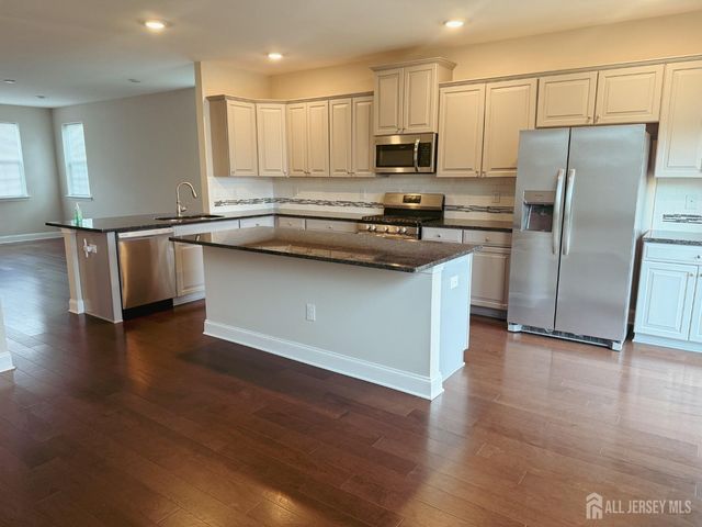 1101 S Hights Farm N Road, Monroe, NJ 08831