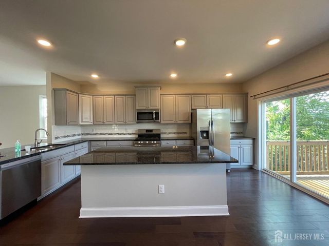 1101 S Hights Farm N Road, Monroe, NJ 08831